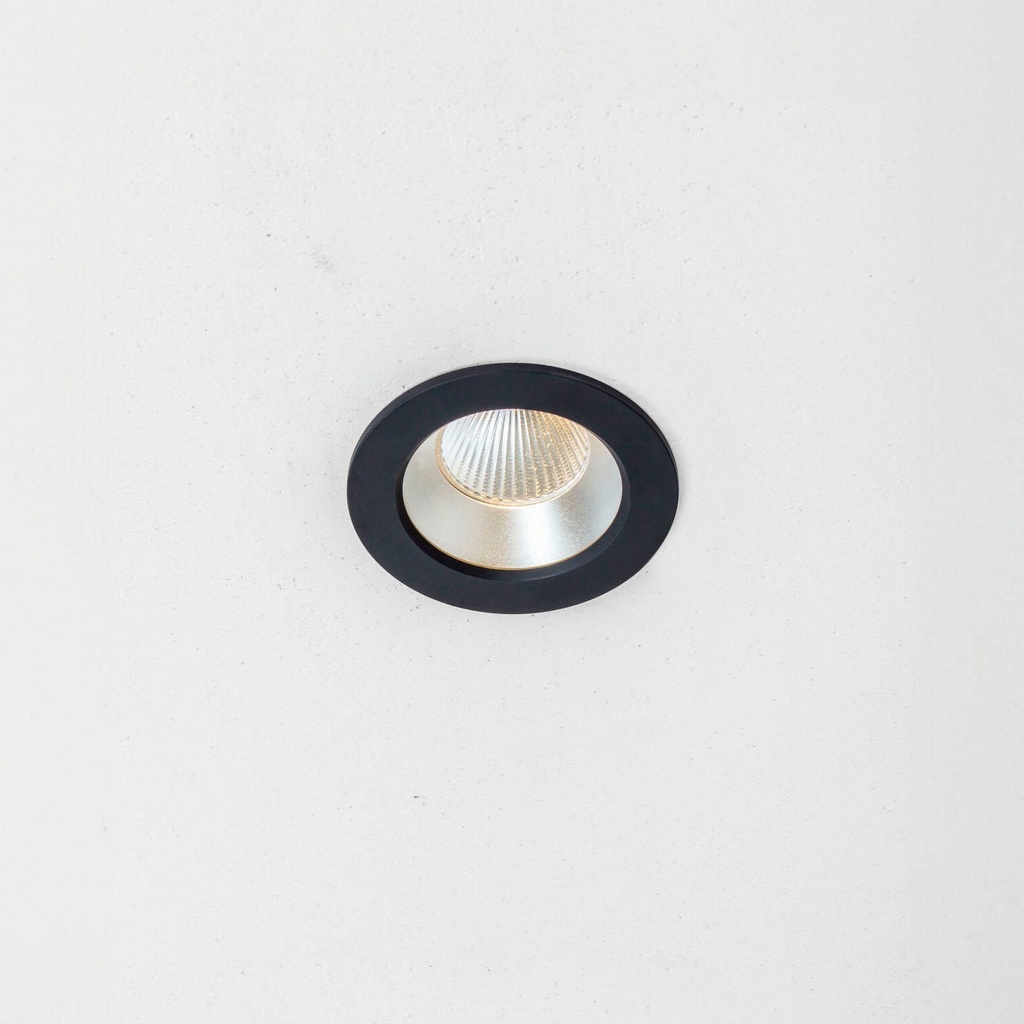 [L080.92700920.BL.XX0] Vand IN Spot 10,3W Deckeneinbaustrahler IP65 (2700K / CRI90, BL – Black Smooth Matt (HERLIGHTING), NO-DRV – Senza Driver, 20°)