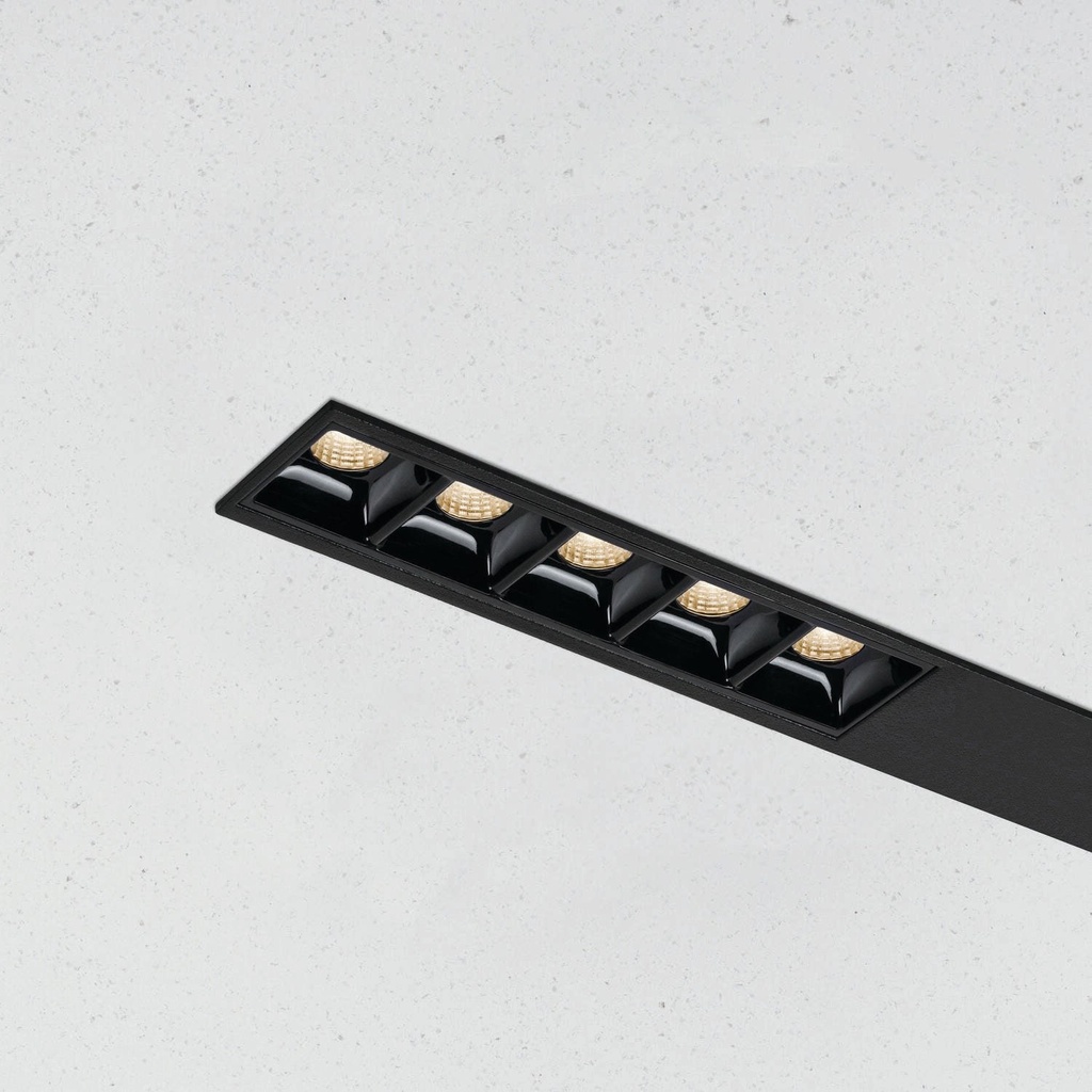 Nixeline Trimless Full Linearleuchte (2700K / CRI90, 15°, ON-OFF – nicht dimmbar, 137 mm)